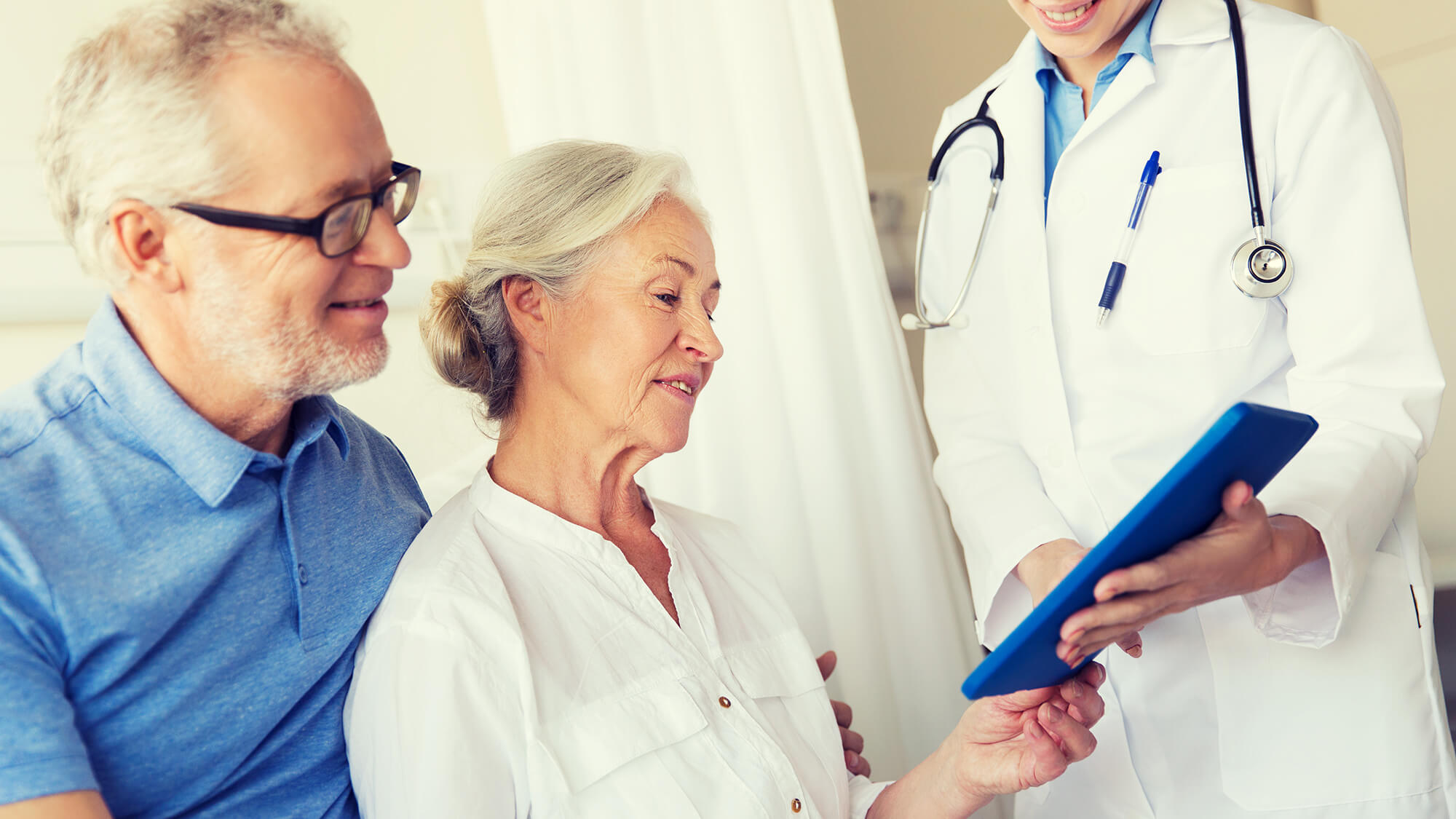 doctor talking to patients